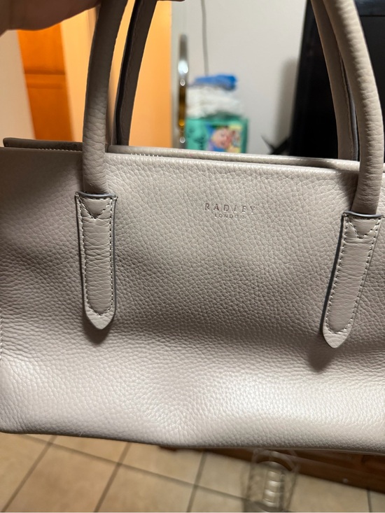 RADLEY LONDON Handbags - Radley London Pebbled Leather Tote Bag in Light Gray